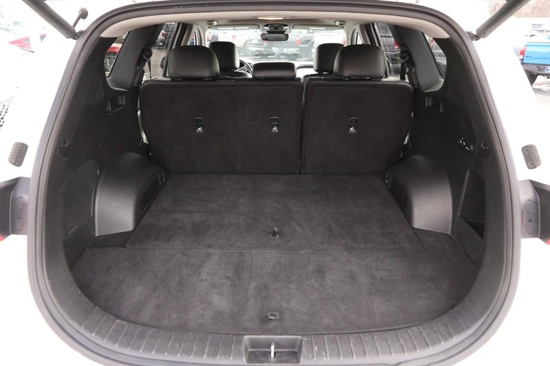 Hyundai Santa Fe Vehicle Image 07