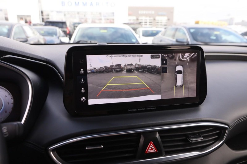 Hyundai Santa Fe Vehicle Image 17