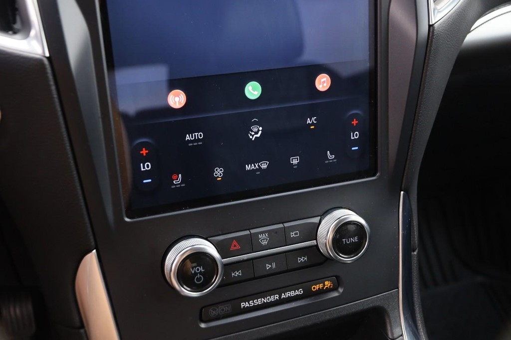 Ford Edge Vehicle Image 18