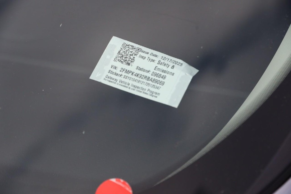 Ford Edge Vehicle Image 28