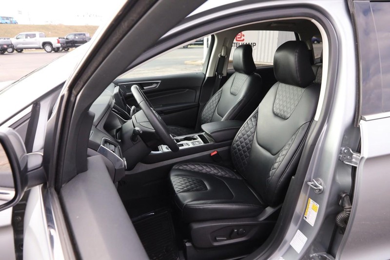 Ford Edge Vehicle Image 09