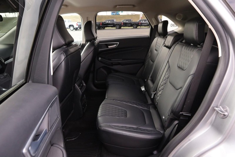 Ford Edge Vehicle Image 10