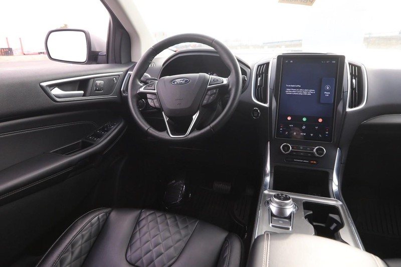 Ford Edge Vehicle Image 21