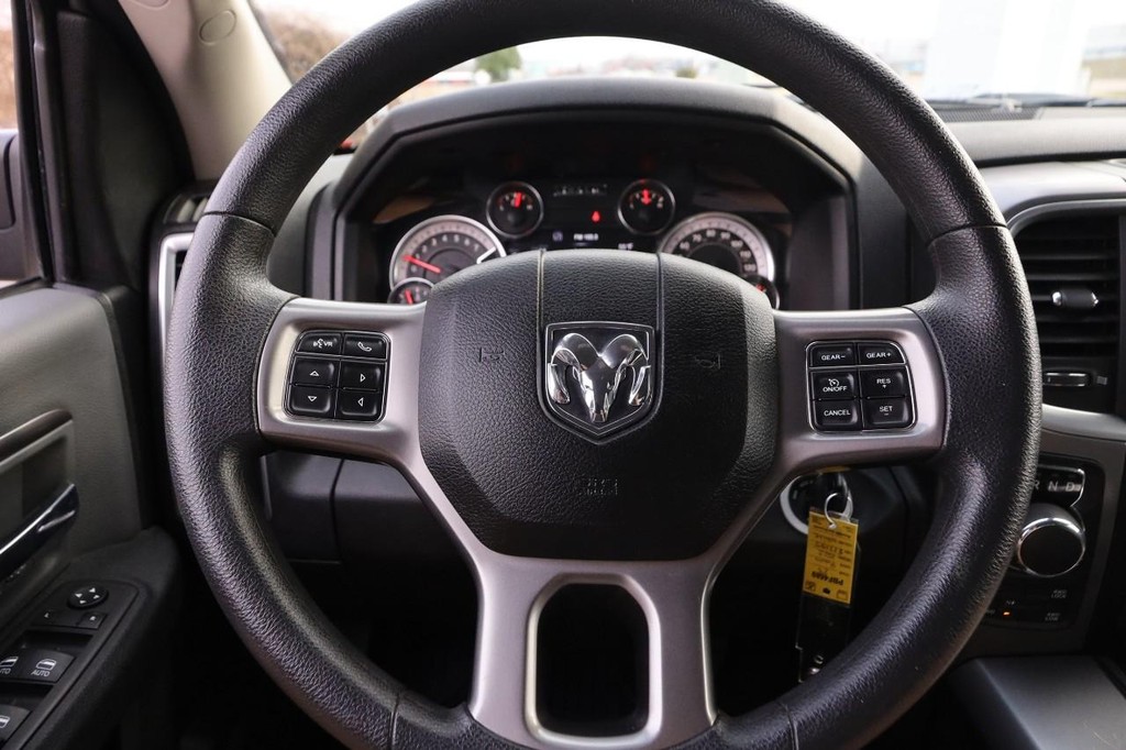 Ram 1500 Classic Vehicle Image 10