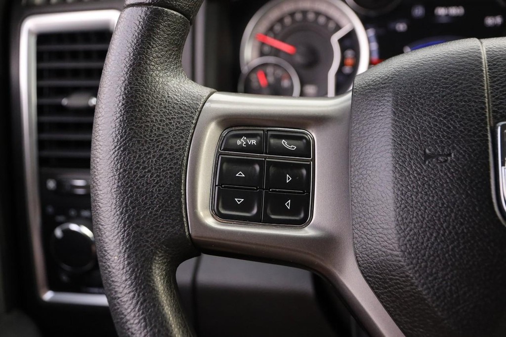 Ram 1500 Classic Vehicle Image 11