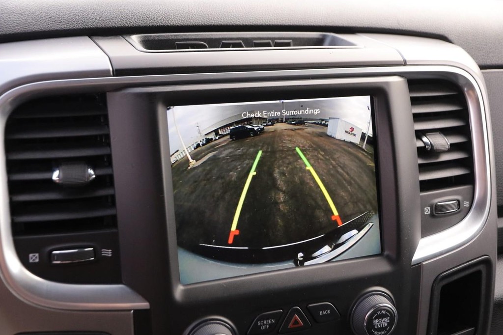 Ram 1500 Classic Vehicle Image 15