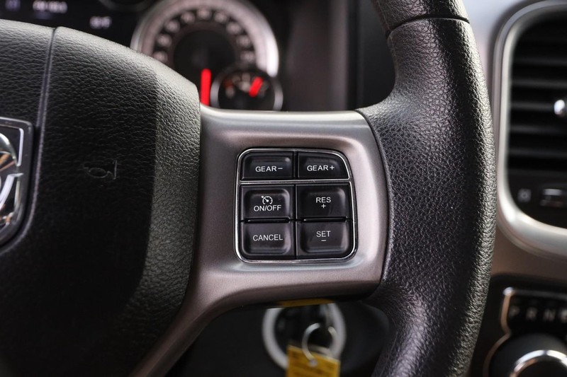 Ram 1500 Classic Vehicle Image 12