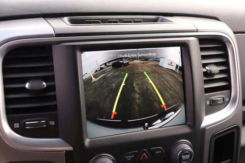 Ram 1500 Classic Vehicle Image 15