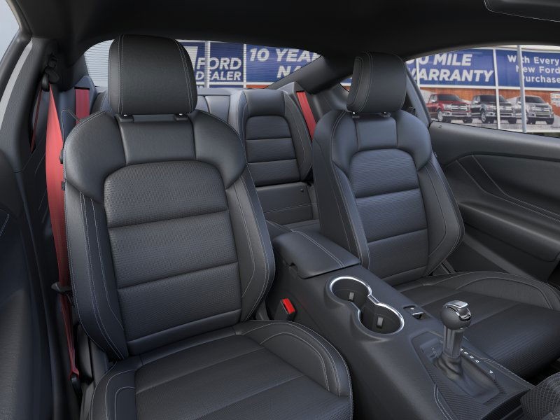 Ford Mustang Vehicle Full-screen Gallery Image 10