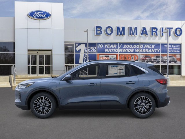 Ford Escape Vehicle Image 03