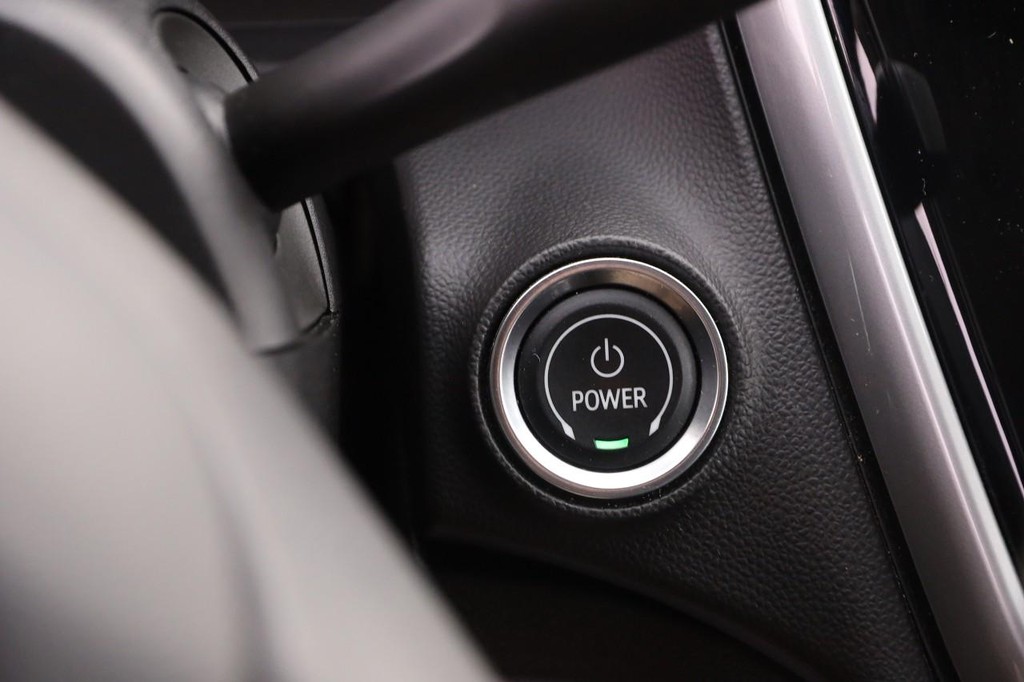 Chevrolet Bolt EUV Vehicle Image 14