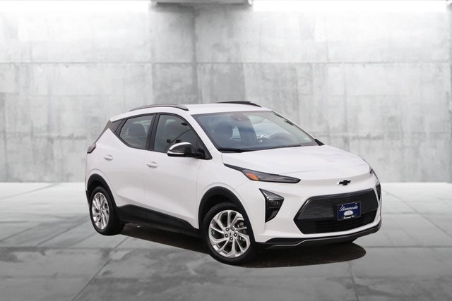 Used 2023 Chevrolet Bolt EUV LT with VIN 1G1FY6S02P4202322 for sale in Hazelwood, MO