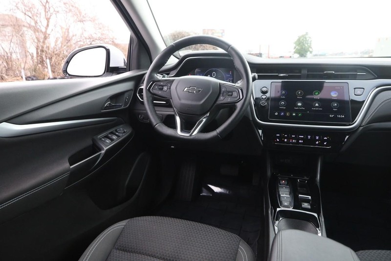 Chevrolet Bolt EUV Vehicle Full-screen Gallery Image 20