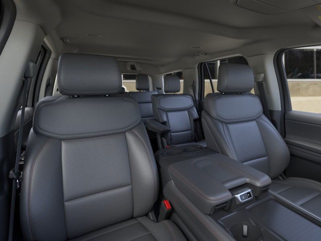 Ford Expedition Vehicle Image 10