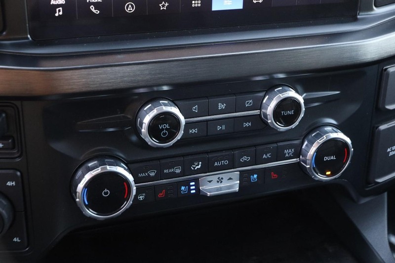 Ford Super Duty F-350 SRW Vehicle Image 18