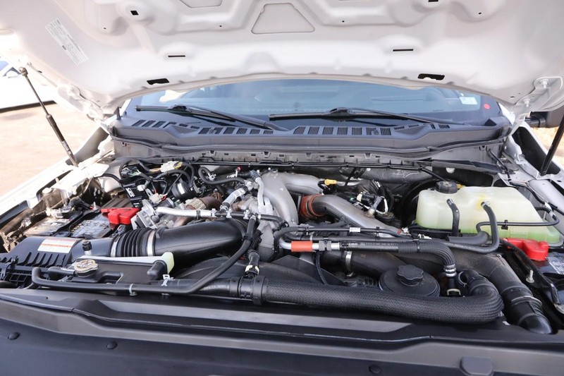 Ford Super Duty F-350 SRW Vehicle Image 27