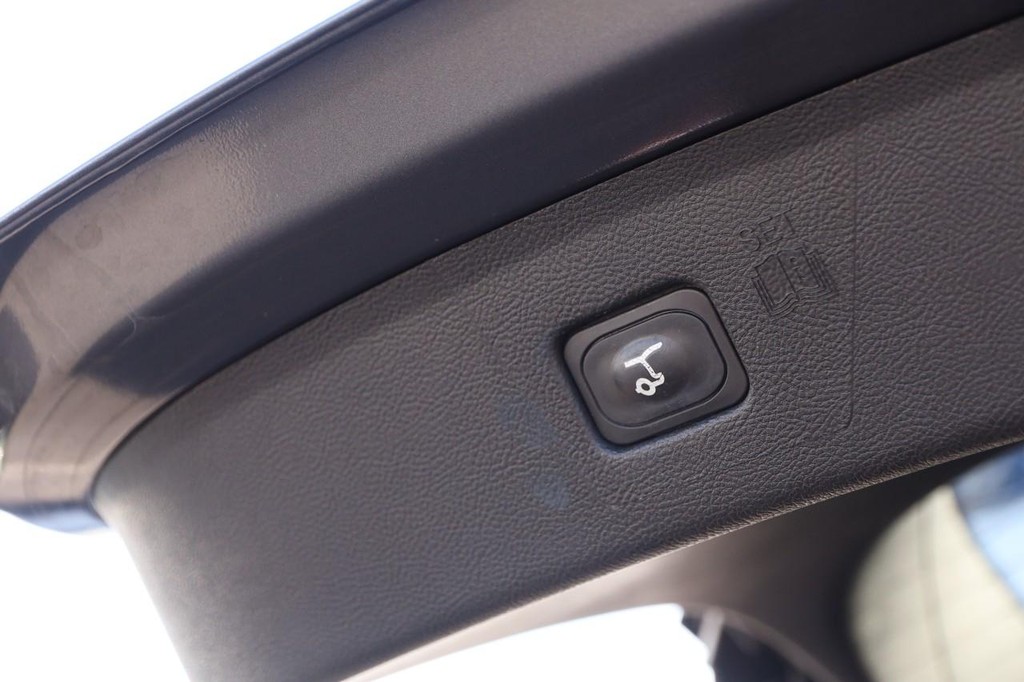 Ford Edge Vehicle Image 08