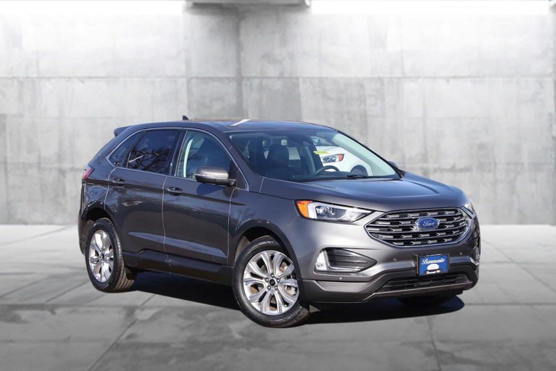Ford Edge Vehicle Full-screen Gallery Image 2