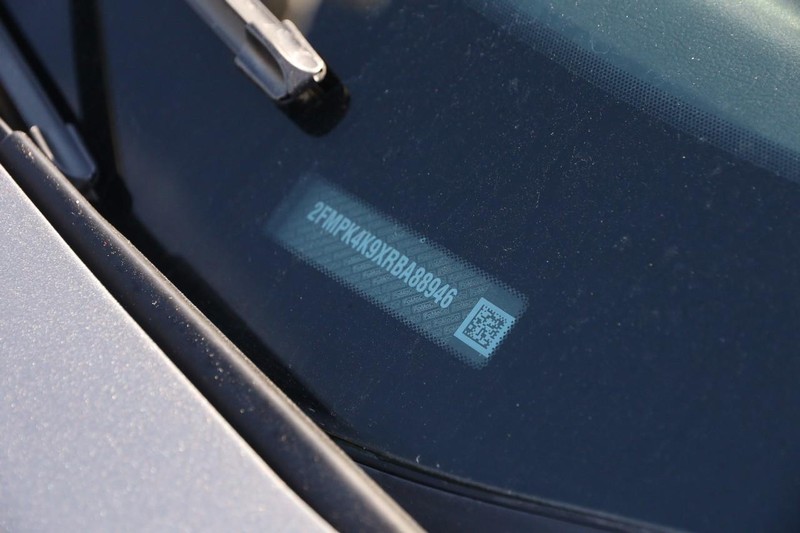 Ford Edge Vehicle Full-screen Gallery Image 29