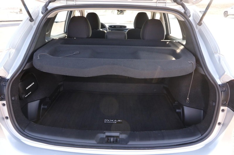 Nissan Rogue Sport Vehicle Image 07