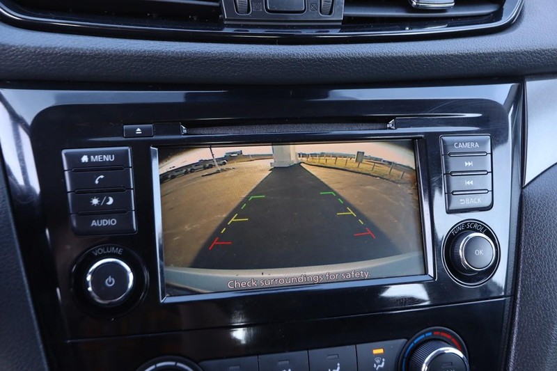 Nissan Rogue Sport Vehicle Image 15