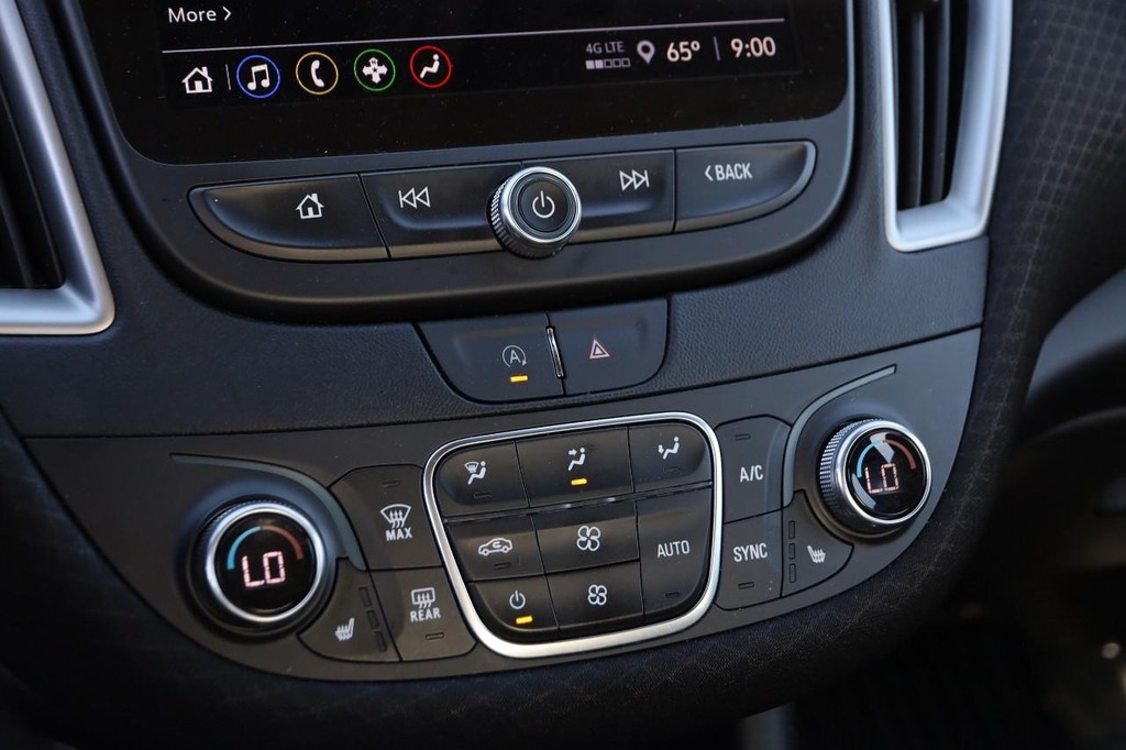 Chevrolet Malibu Vehicle Image 17