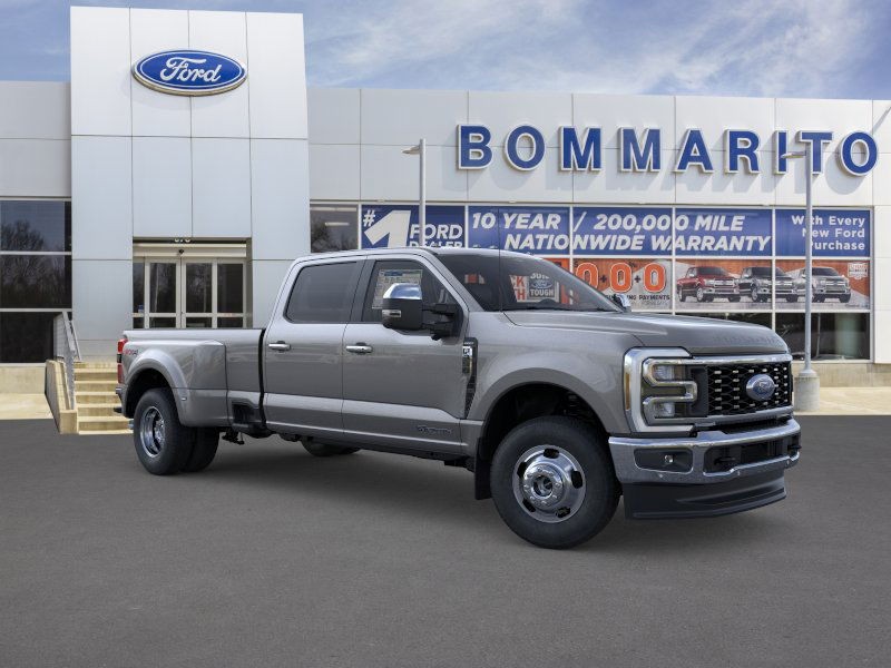 Ford Super Duty F-350 DRW Vehicle Image 07