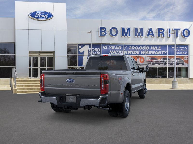 Ford Super Duty F-350 DRW Vehicle Image 08