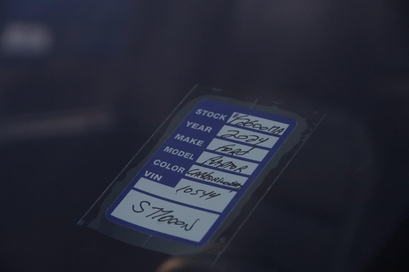 Ford F-150 Vehicle Full-screen Gallery Image 28