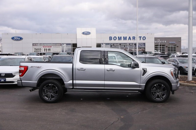 Ford F-150 Vehicle Full-screen Gallery Image 5