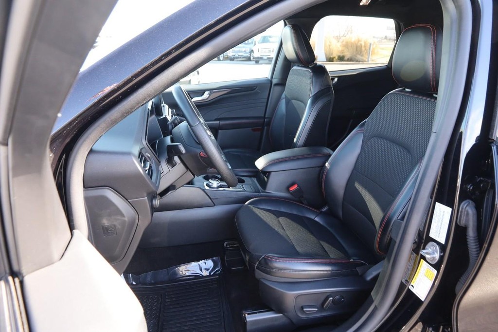 Ford Escape Vehicle Image 08