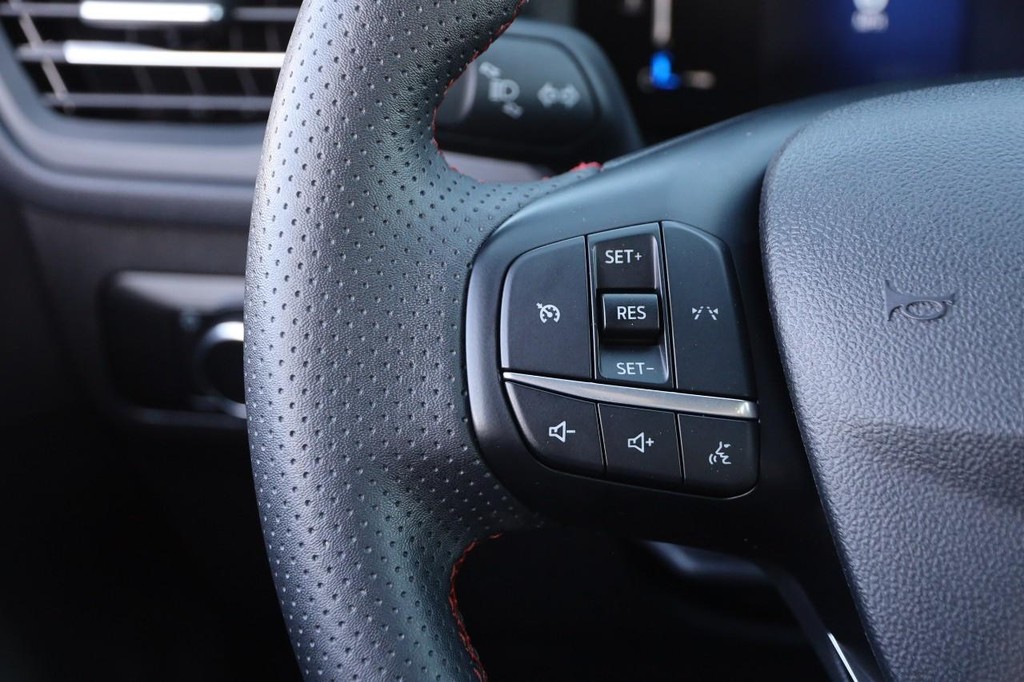 Ford Escape Vehicle Image 11