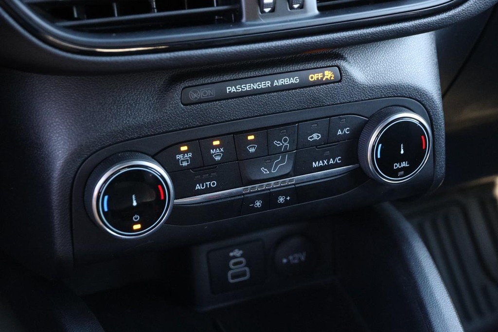 Ford Escape Vehicle Image 17