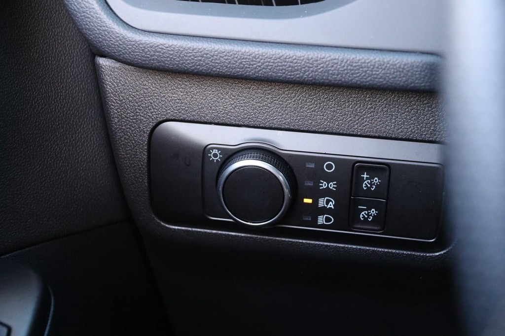 Ford Escape Vehicle Image 19