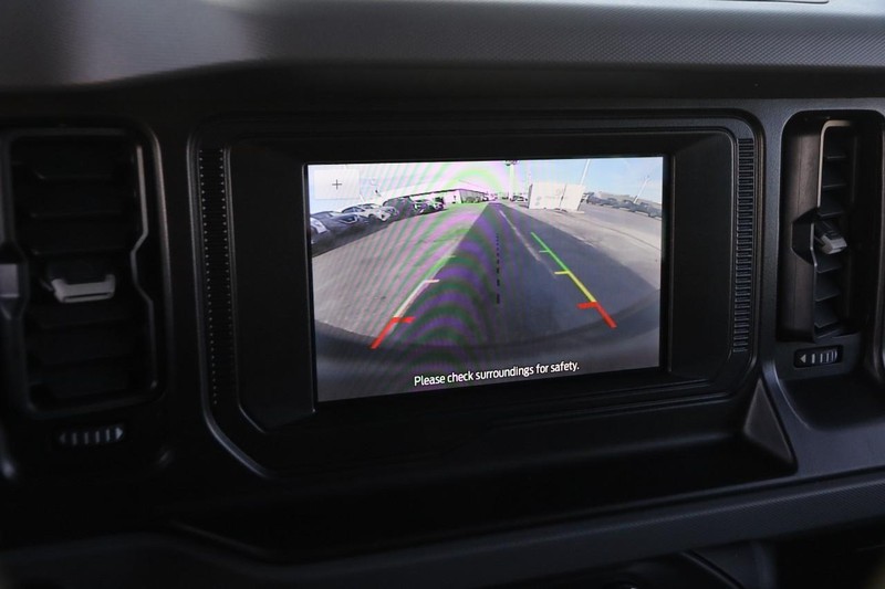 Ford Bronco Vehicle Image 17