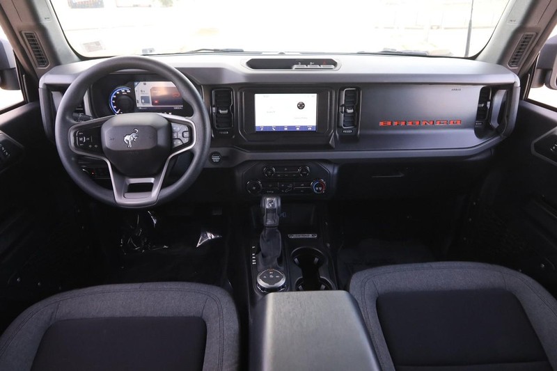 Ford Bronco Vehicle Image 21