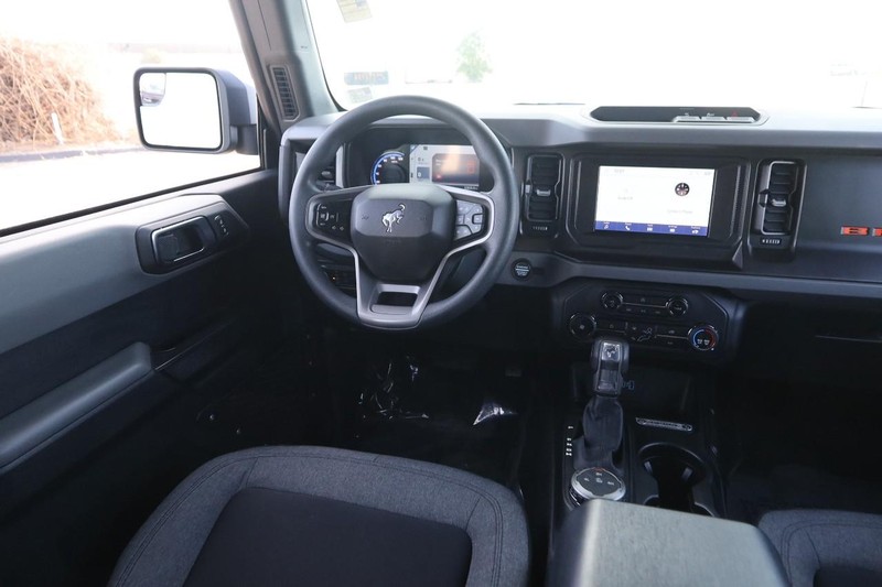 Ford Bronco Vehicle Image 22