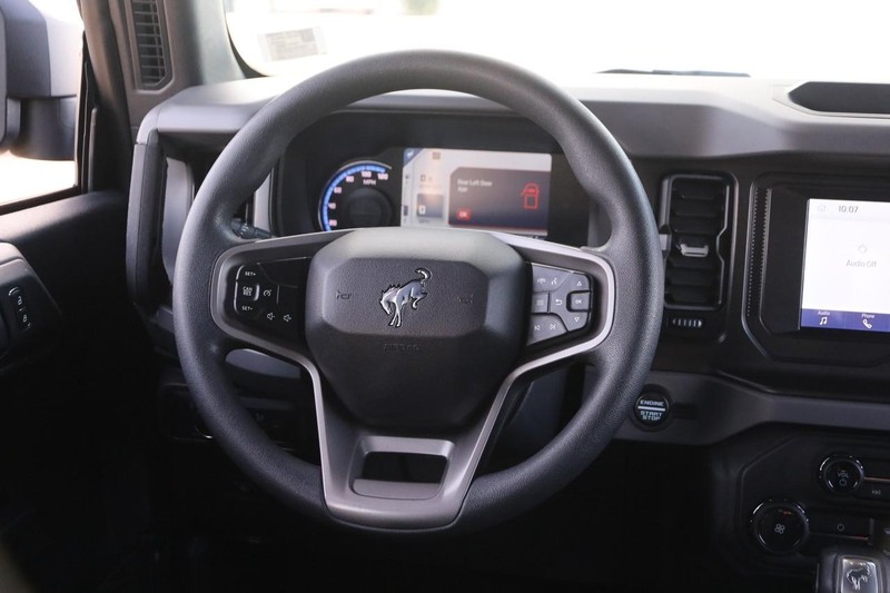 Ford Bronco Vehicle Image 23