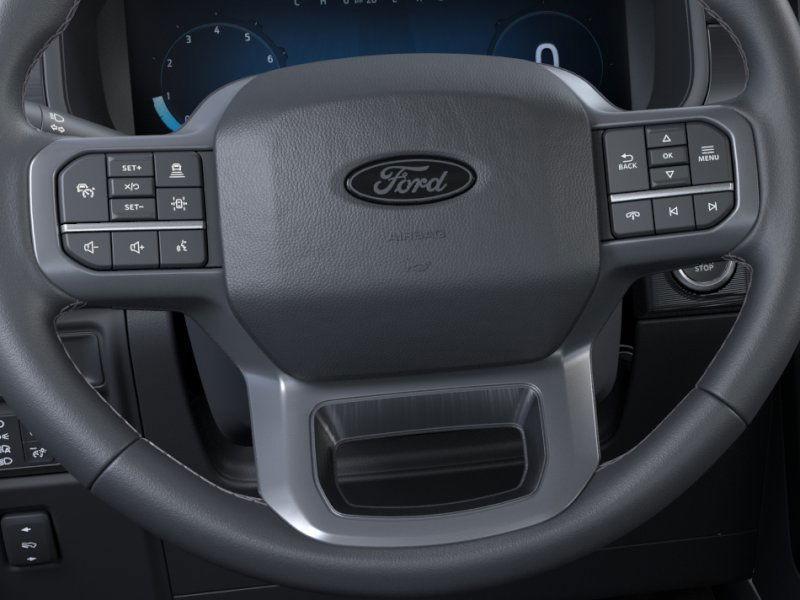 Ford F-150 Vehicle Full-screen Gallery Image 12