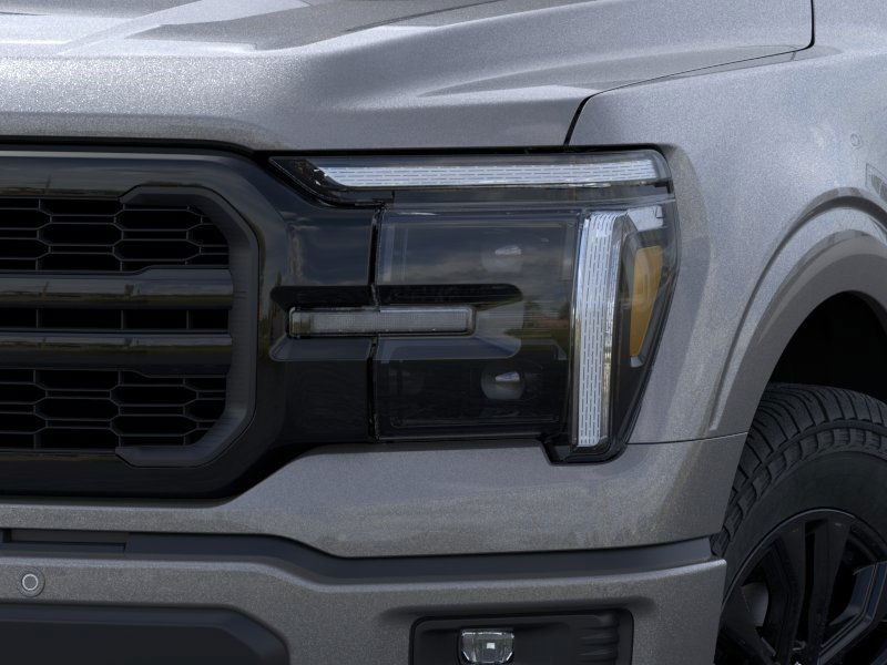 Ford F-150 Vehicle Full-screen Gallery Image 18