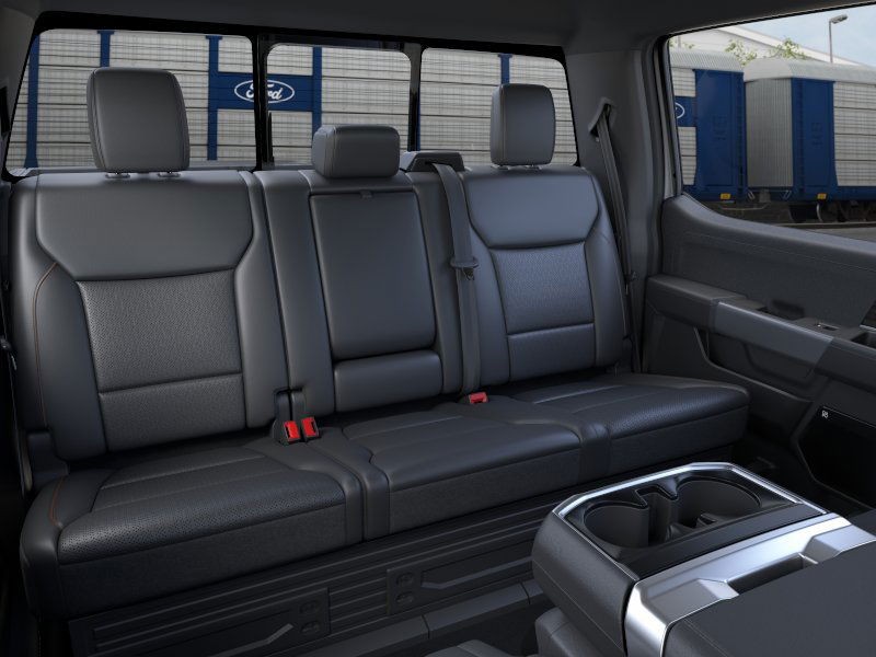 Ford F-150 Vehicle Full-screen Gallery Image 11