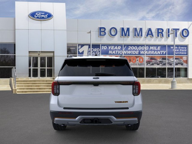 Ford Explorer Vehicle Image 05