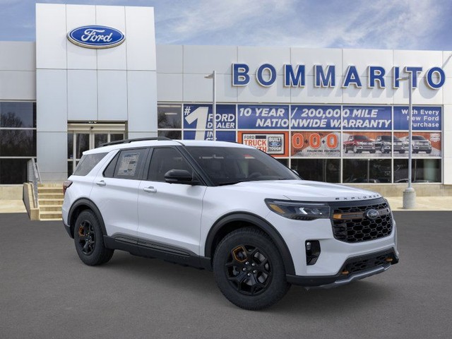 Ford Explorer Vehicle Image 07