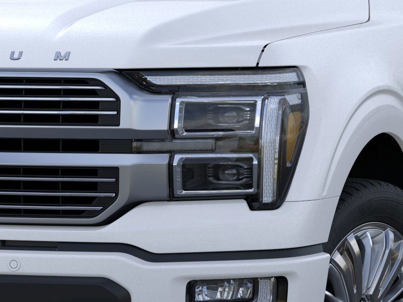 Ford F-150 Vehicle Full-screen Gallery Image 18