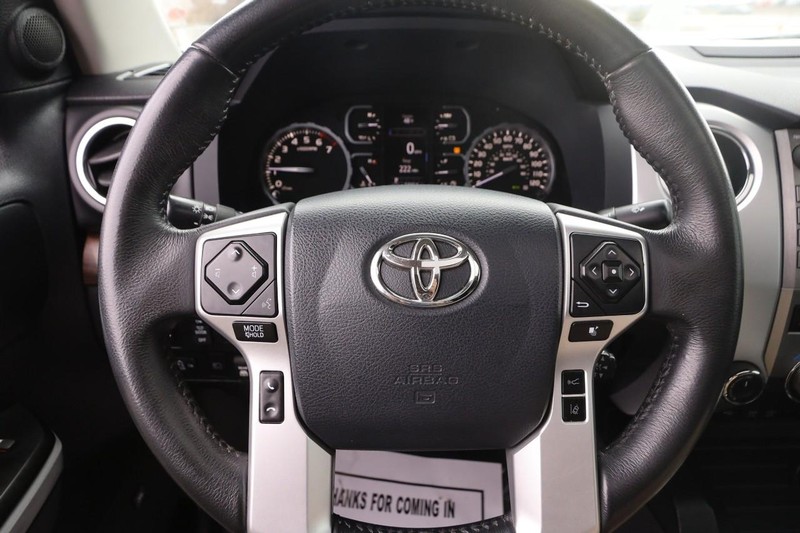 Toyota Tundra 4WD Vehicle Image 10