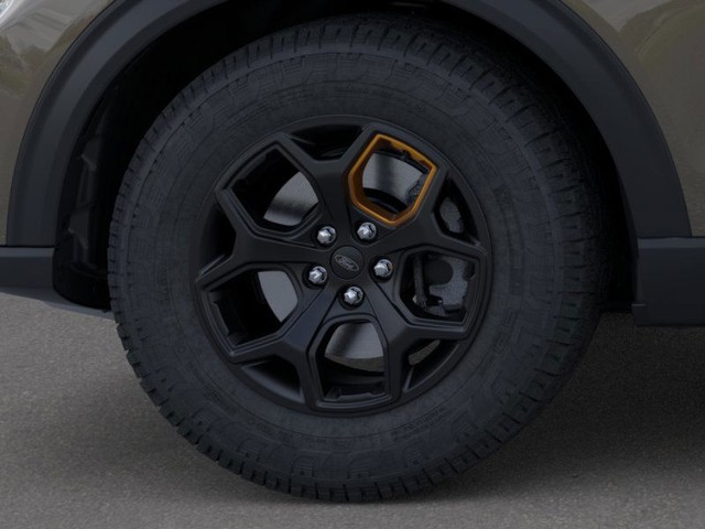 Ford Explorer Vehicle Image 19