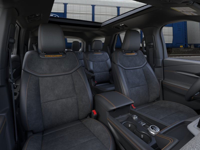 Ford Explorer Vehicle Image 10