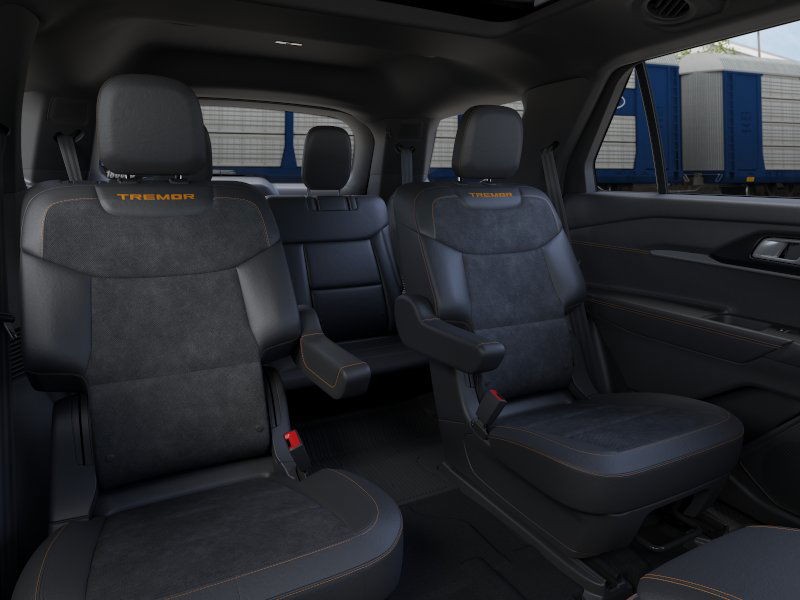 Ford Explorer Vehicle Image 11