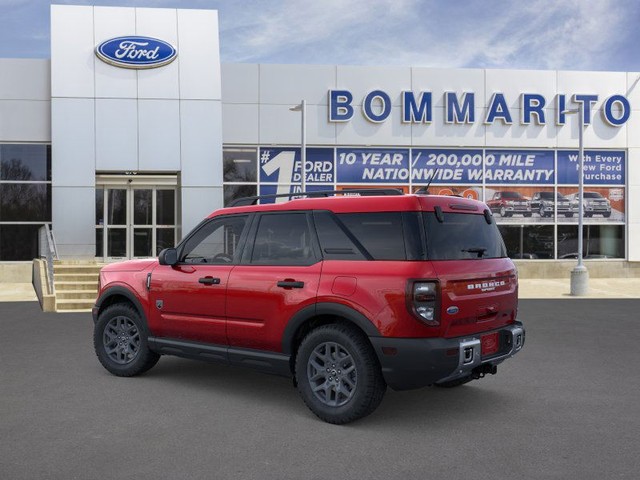 Ford Bronco Sport Vehicle Full-screen Gallery Image 4