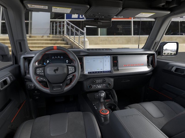 Ford Bronco Vehicle Full-screen Gallery Image 9